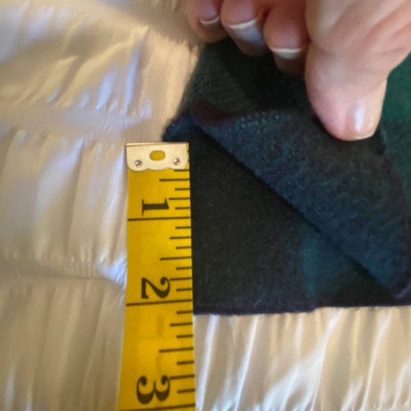 Plaid Sweater - Picture 7 of 9